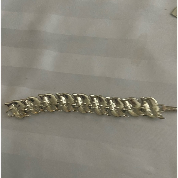Vintage Coro Gold Tone Bracelet - Picture 2 of 6